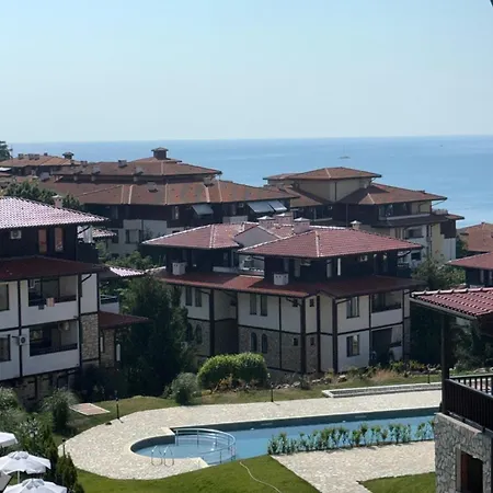 Stylish, Cozy Vacation Apartment, Sea View شقة سفيتي فلاس